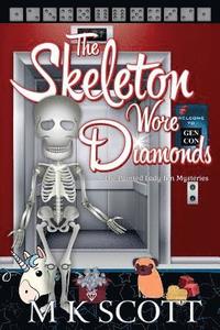 bokomslag The Skeleton Wore Diamonds