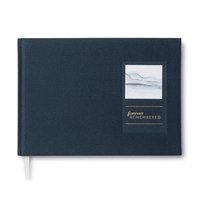 bokomslag Forever Remembered -- A Memorial Guest Book