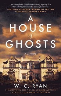bokomslag A House of Ghosts: A Gripping Murder Mystery Set in a Haunted House