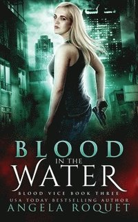 bokomslag Blood in the Water