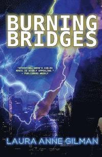 bokomslag Burning Bridges