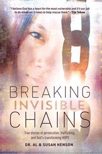 bokomslag Breaking Invisible Chains