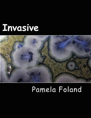 bokomslag Invasive: Large Print Edition