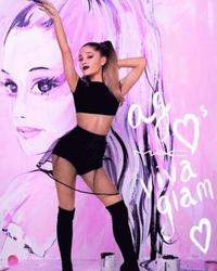 bokomslag Ariana Grande Diary 2018