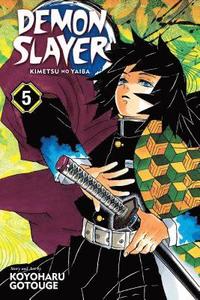 bokomslag Demon Slayer: Kimetsu no Yaiba, Vol. 5: Volume 5