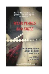 bokomslag Wear Pearls and Smile: - a collection of five short plays