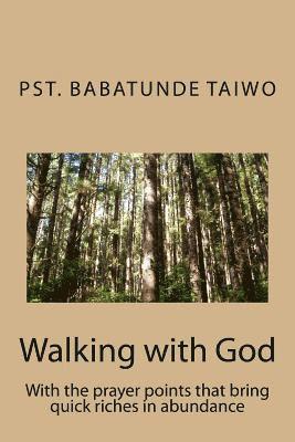 bokomslag Walking with God
