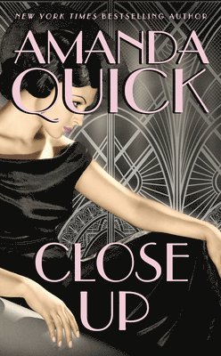 Amanda Quick - Close Up, Pocket