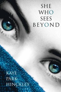 bokomslag She Who Sees Beyond