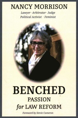 bokomslag Benched
