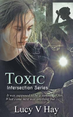 Lucy V Hay - Toxic, Häftad