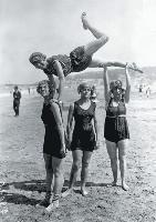 bokomslag Carnet Ligné Groupe de Girls, Deauville, 1919