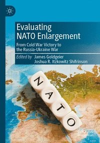 bokomslag Evaluating NATO Enlargement