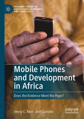 bokomslag Mobile Phones and Development in Africa