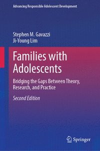 bokomslag Families with Adolescents