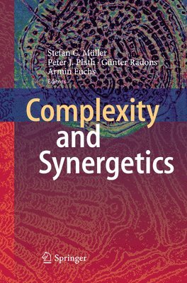 bokomslag Complexity and Synergetics
