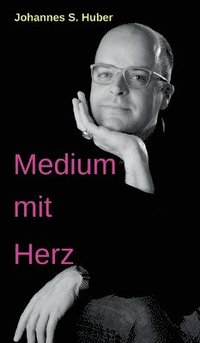 bokomslag Medium mit Herz