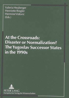 Valeria Heuberger, etc., Henriette Riegler - At the Crossroads, Häftad