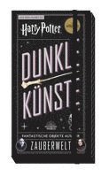 bokomslag Aus den Filmen zu Harry Potter: Dunkle Künste - Fantastische Objekte aus der Zauberwelt