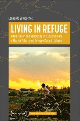 Leonardo Schiocchet - Living in Refuge, Häftad