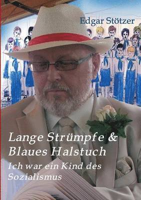 Lange Strmpfe & Blaues Halstuch 1