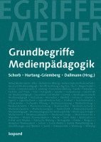 bokomslag Grundbegriffe Medienpädagogik