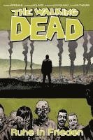 bokomslag The Walking Dead 32