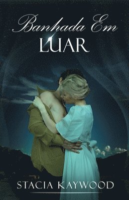 Banhada Em Luar