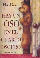 Hay un oso en el cuarto oscuro 1