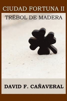 Trebol de madera 1