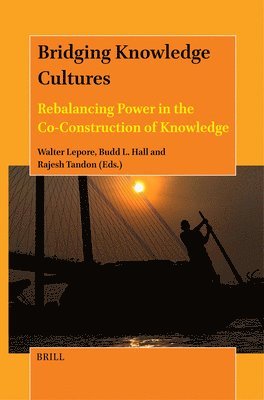 bokomslag Bridging Knowledge Cultures