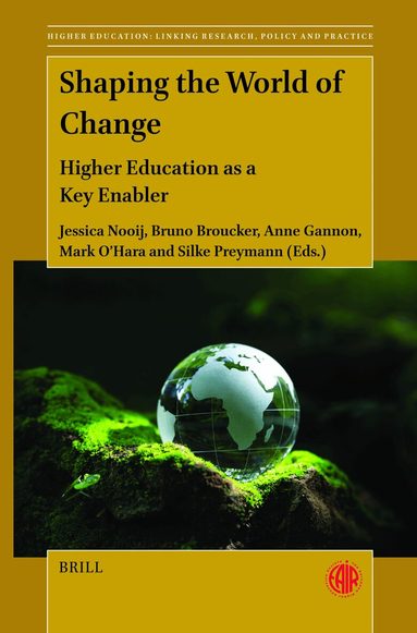 Jessica Nooij - Shaping the World of Change, Häftad