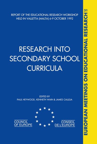 Paul Heywood, Kenneth Wain, James Calleja - Research into Secondary School Curricula, Inbunden