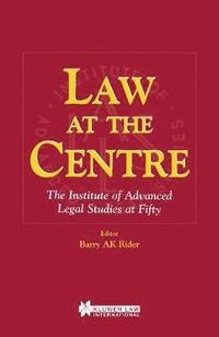 bokomslag Law at the Centre