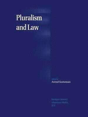 bokomslag Pluralism and Law