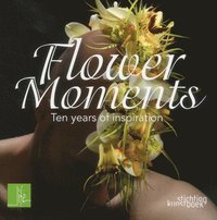 bokomslag Flower Moments