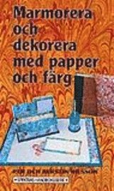 Marmorera och dekorera med papper och färg