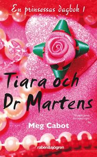 bokomslag Tiara och Dr. Martens