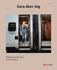 bokomslag Läsglädje Sara åker tåg