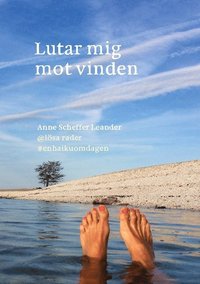 bokomslag Lutar mig mot vinden : #enhaikuomdagen