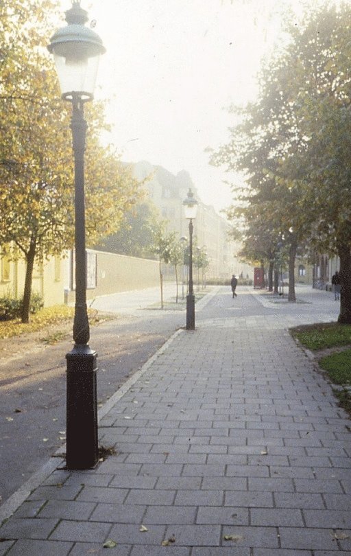 Bo Lundberg - Innan bron : en Malmöberättelse, Häftad