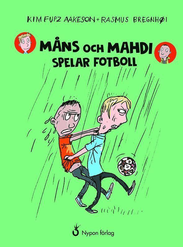 Måns och Mahdi spelar fotboll 1