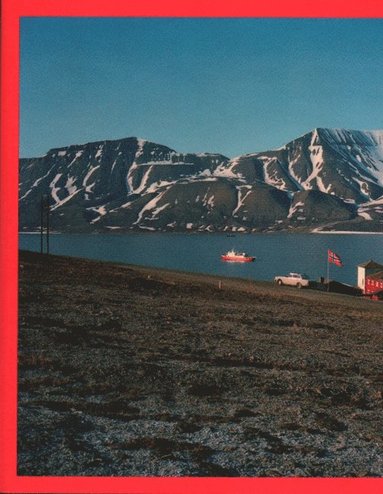 Norwegian journal of photography, Häftad