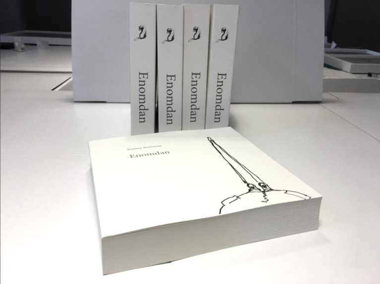 Tommy Petersson - Enomdan : skisser ord och dagar, Häftad