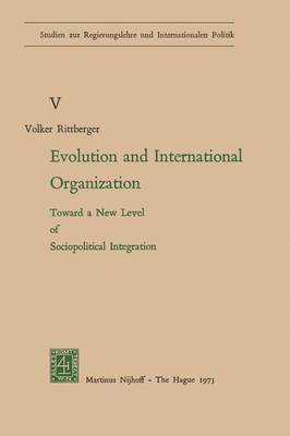 bokomslag Evolution and International Organization