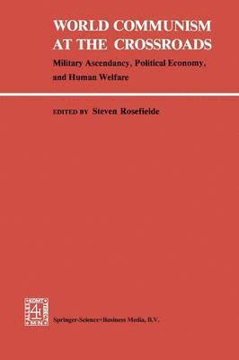 bokomslag World Communism at the Crossroads