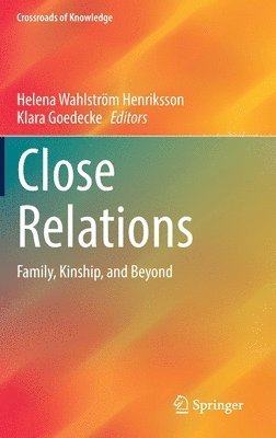 bokomslag Close Relations