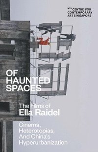 bokomslag Of Haunted Spaces