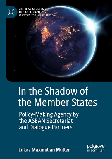 Lukas Maximilian Müller - In the Shadow of the Member States, Häftad