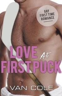 bokomslag Love At First Puck